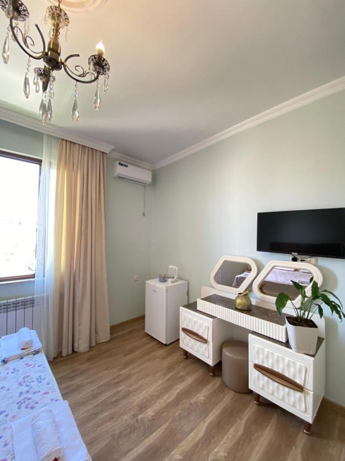 Sunny Days Hotel Kobuleti Exterior photo